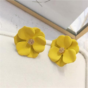 Ufavoirte New Korean Sweet Personality simple Painting Flower Petal Small irregular Metal Stud Earrings for Woman Girl Gift