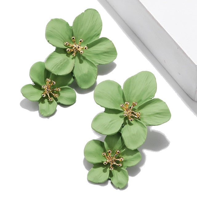 Korean Style Cute Flower Stud Earrings For Women 2018 New Fashion Sweet Earrings Femme Brinco Wholesale Jewelry