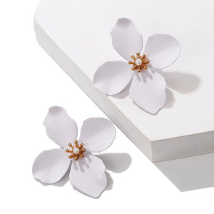 Korean Style Cute Flower Stud Earrings For Women 2018 New Fashion Sweet Earrings Femme Brinco Wholesale Jewelry